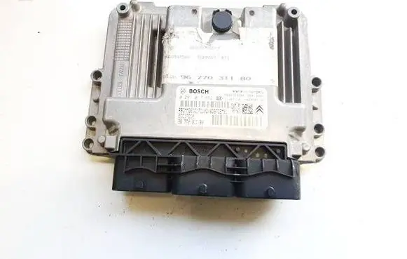 Citroen C4 II Engine control unit/module 0281017862 9677031180