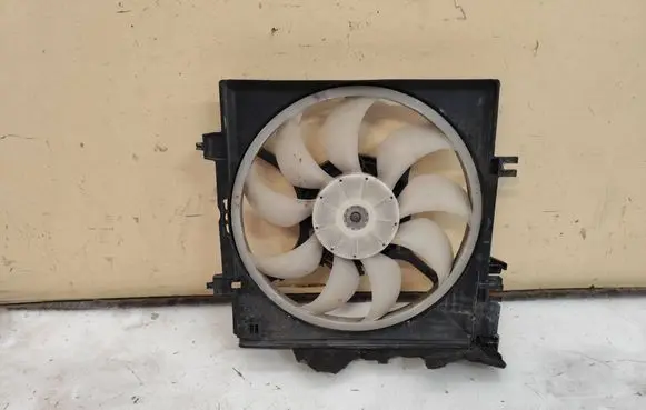 Subaru Forester SJ Electric radiator cooling fan B1400004