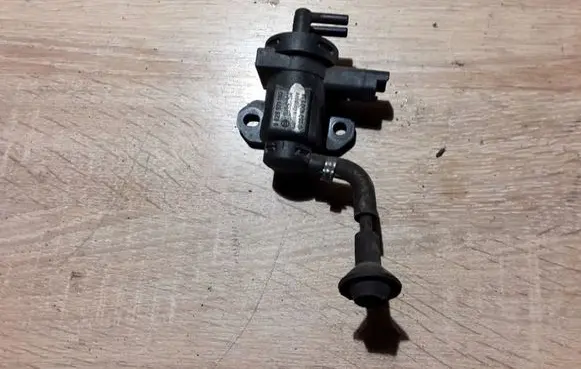 Citroen C8 Vacuum valve 9628971180