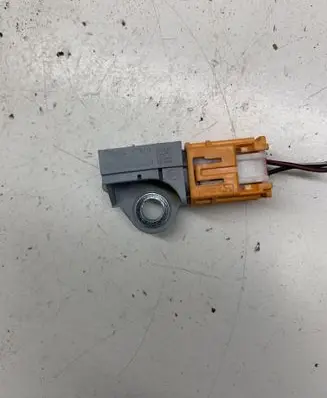 Mazda 6 Airbag deployment crash/impact sensor GDK457KC0