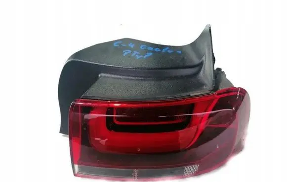 Citroen C4 Cactus Rear/tail lights
