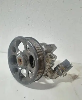 Chevrolet Cruze Power steering pump 96985600 F0060 YS3141H20439