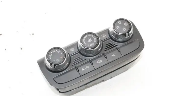 Audi TT TTS Mk2 Interior fan control switch 8J0820043AP
