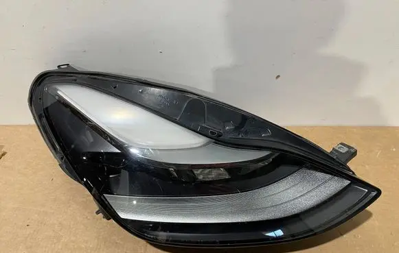 Tesla Model Y Headlight/headlamp 151495300D
