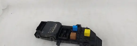 Opel Signum Fuse module 13168781 13181983