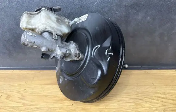 Skoda Octavia Mk2 (1Z) Brake booster 1K1614105CK