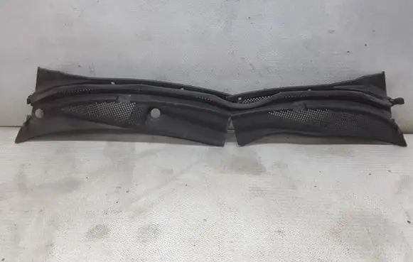 Nissan Primera Wiper trim 66862AU310 66863AU310