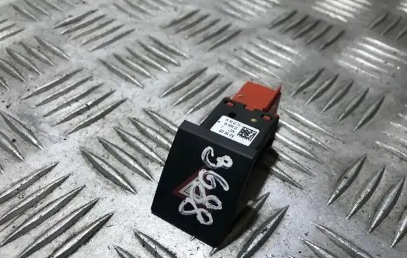 Hazard light switch
