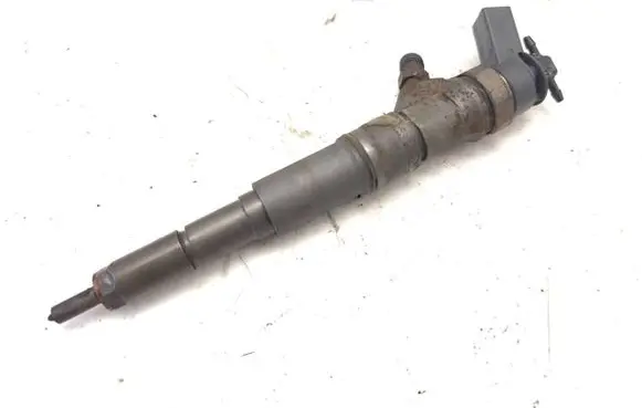 BMW 1 E81 E87 Fuel injector 0445110209
