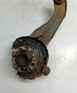 KIA Ceed Rear wheel hub spindle/knuckle 351859