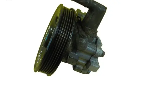 KIA Sorento Power steering pump 15SP6