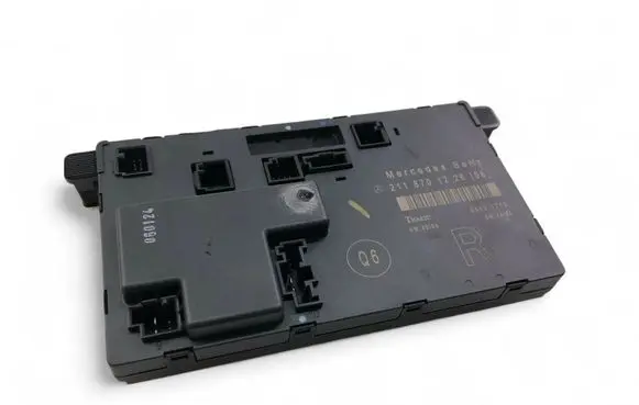 Mercedes-Benz E W211 Door control unit/module 2118701226