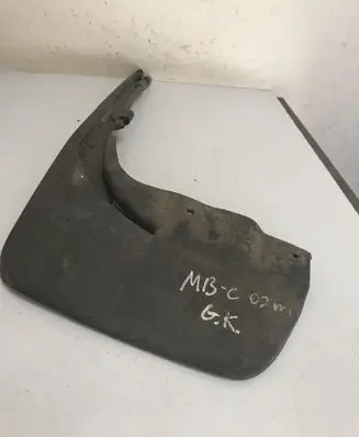 Mercedes-Benz C AMG W203 Rear mudguard A2036980754
