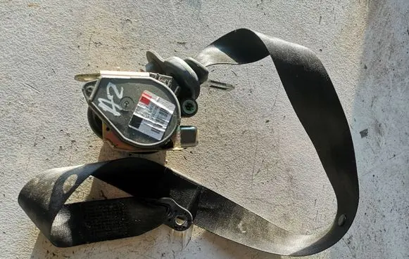 Audi A2 Front seatbelt 560788301