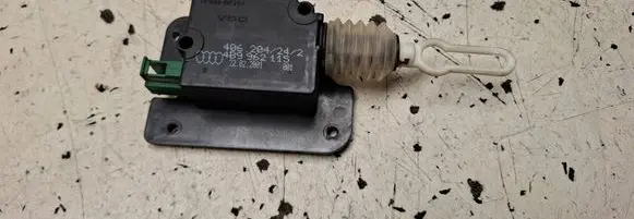 Audi A3 S3 8L Tailgate boot lock/latch motor 8L0827833