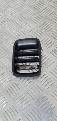 Suzuki Jimny Bonnet/hood grill 