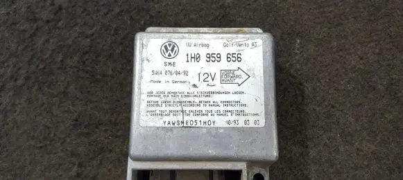Volkswagen Golf III Airbag control unit/module 1H0959656