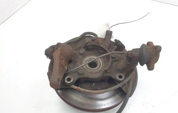 Mitsubishi Pajero Front wheel hub spindle knuckle