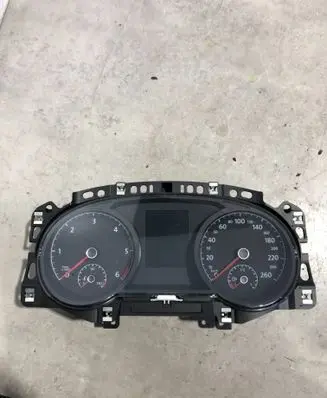 Volkswagen Golf VII Speedometer (instrument cluster) 5G0920861A