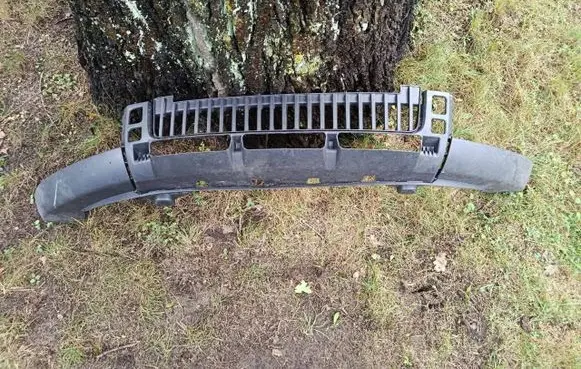 Skoda Yeti (5L) Front bumper lip 5L0807061A