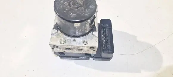 Volkswagen Golf Plus ABS Pump 1K0907379BL 10096103643