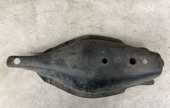Mercedes-Benz C W203 Rear underbody cover/under tray 2033520088