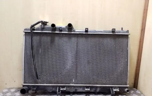 Subaru Outback Coolant radiator 091126