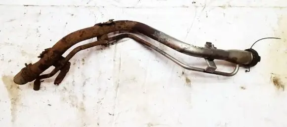 Honda FR-V Fuel tank filler neck pipe 