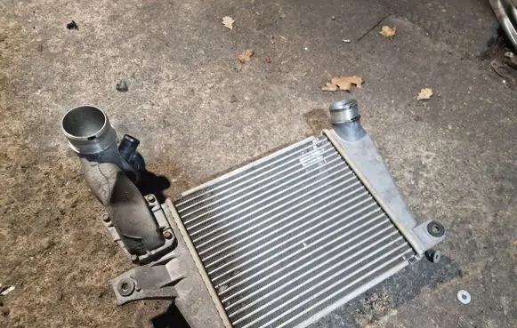 Mazda CX-7 Intercooler radiator 1271002991