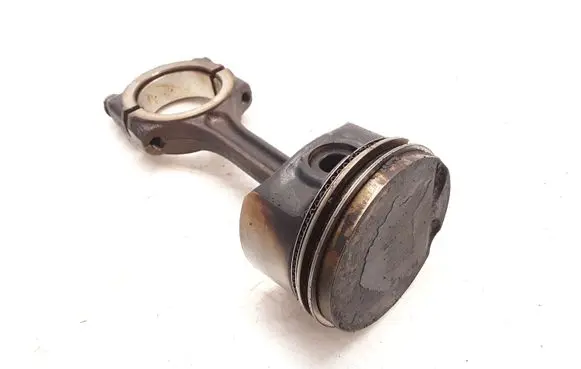 Renault Modus Piston with connecting rod
