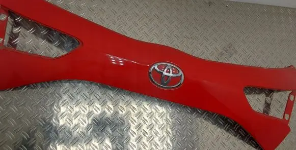 Toyota Yaris Trunk door license plate light bar 768110DA30 768010DB20
