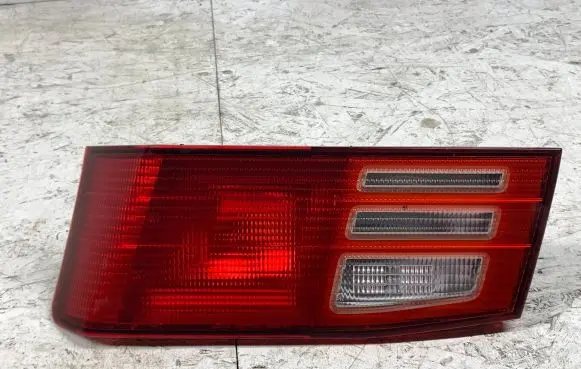 Mitsubishi Galant Tailgate rear/tail lights 22687201