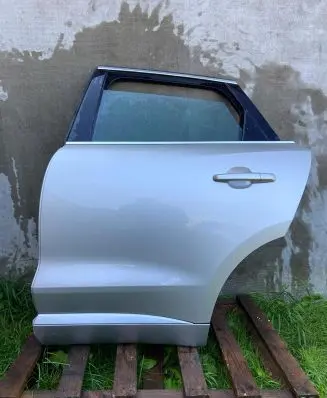 Jaguar F-Pace Rear door