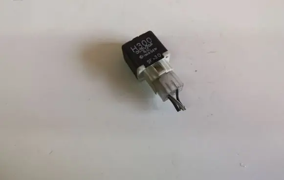Mazda 121 Other relay H300