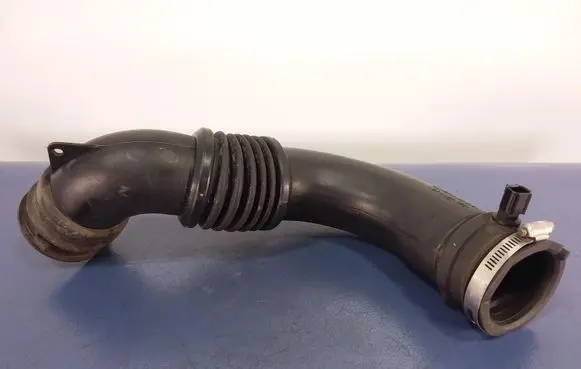 Dodge Caliber Air intake hose/pipe 04891621AC