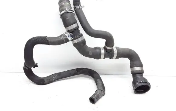 Volvo V40 Engine coolant pipe/hose 31368050 31368675