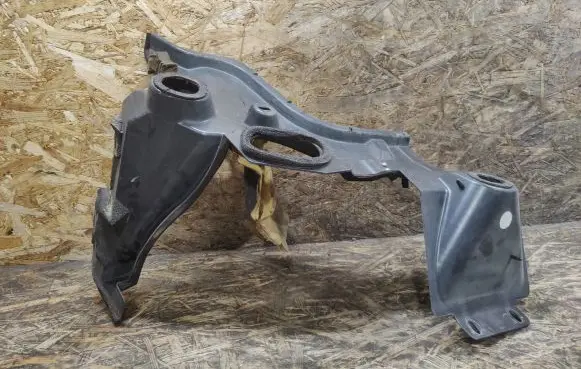 Jaguar XJL Other engine bay part AW93F015A23AE