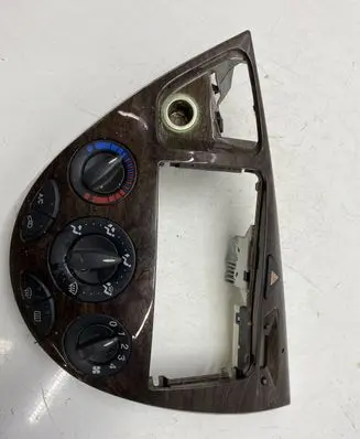 Ford Focus Climate control unit 98AB15000CCW