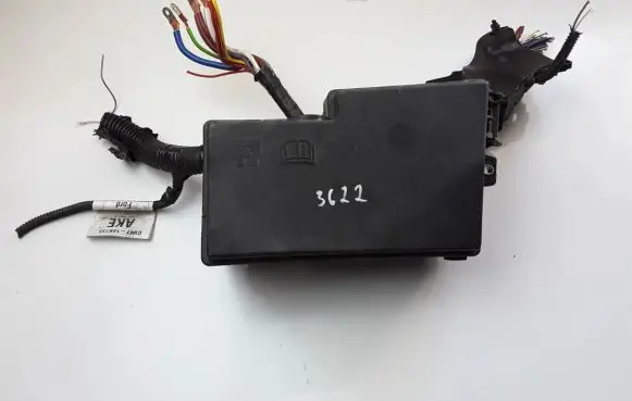 Ford Kuga II Fuse module AV6T14A142AB