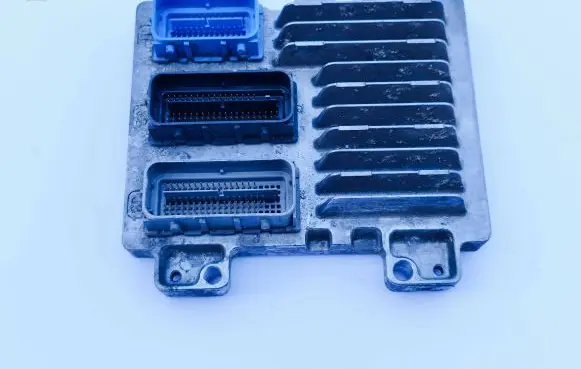 Opel Astra J Engine control unit/module ECU 12640751 12616532