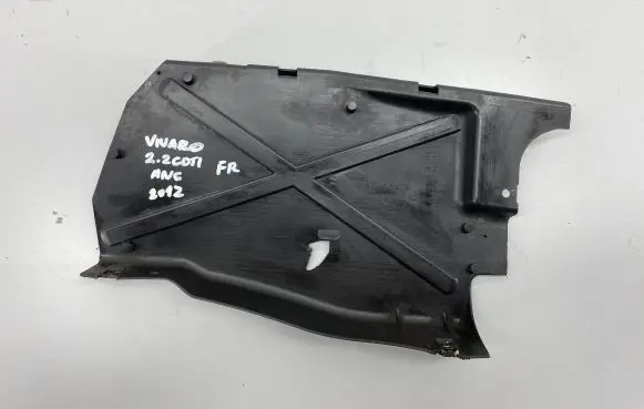 Opel Vivaro Intercooler air guide/duct channel 8200505045