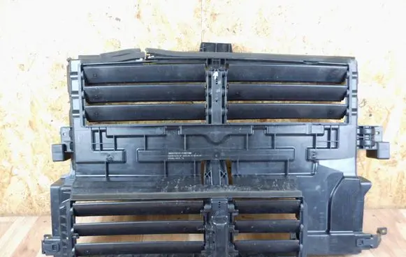 Ford S-MAX Intercooler air guide/duct channel EM2B8473B