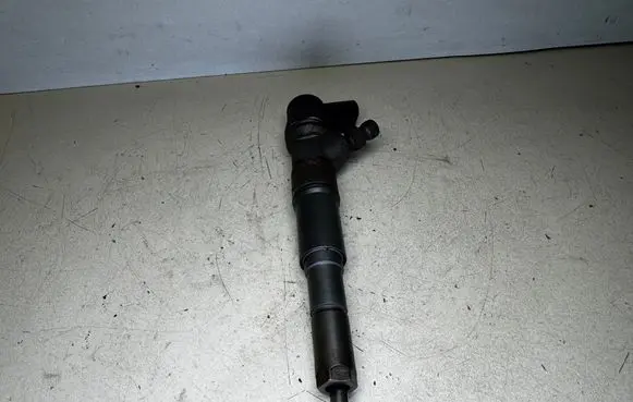 Fuel injector