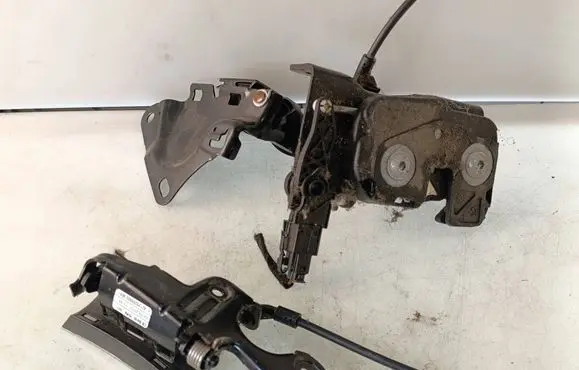 Mercedes-Benz E W212 Seat back rest lock catch A2129200276 A2129209500 A2129209200