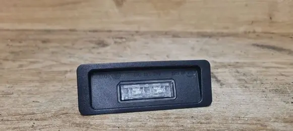 Volvo V40 Cross country Number plate light 31352526
