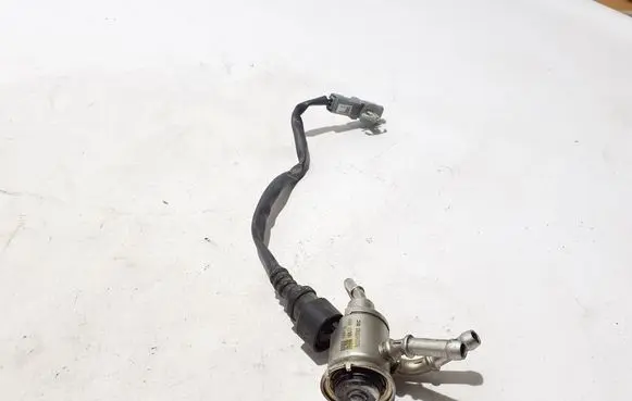 Renault Trafic III (X82) AdBlue injector 8307240673
