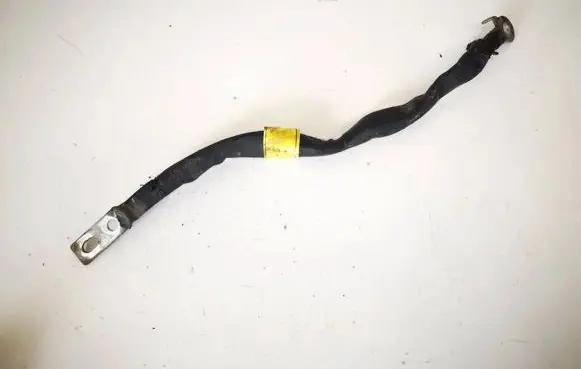 Hyundai i30 Positive cable (battery)