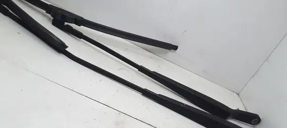 Citroen C5 Front wiper blade arm