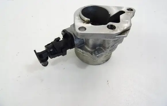 Nissan Micra K14 Vacuum pump 146505272R