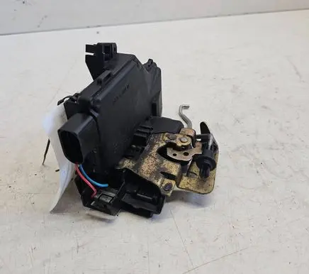 Audi A6 S6 C5 4B Front door lock